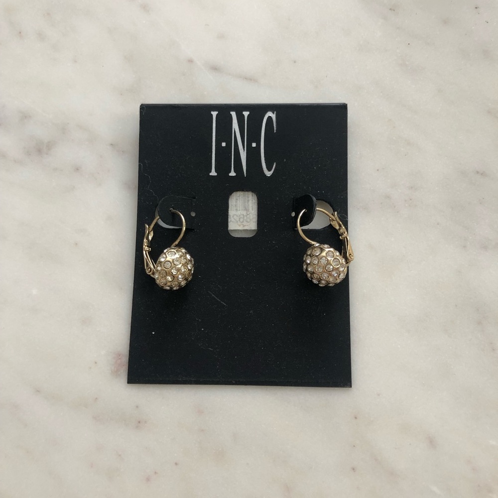 Gold & Cubic Zirconia Elegant Earring